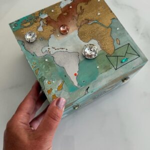 * 221 LATITUDES INVISIBLES I